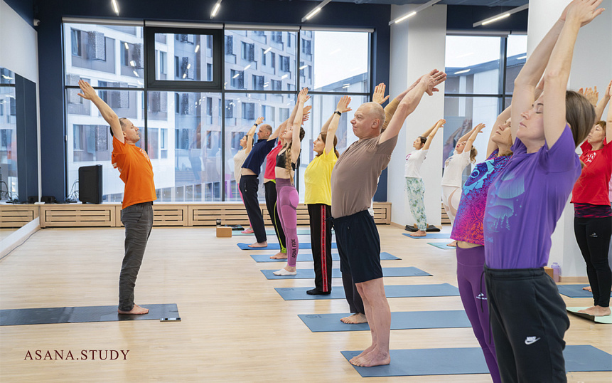 Хаста уттанасана